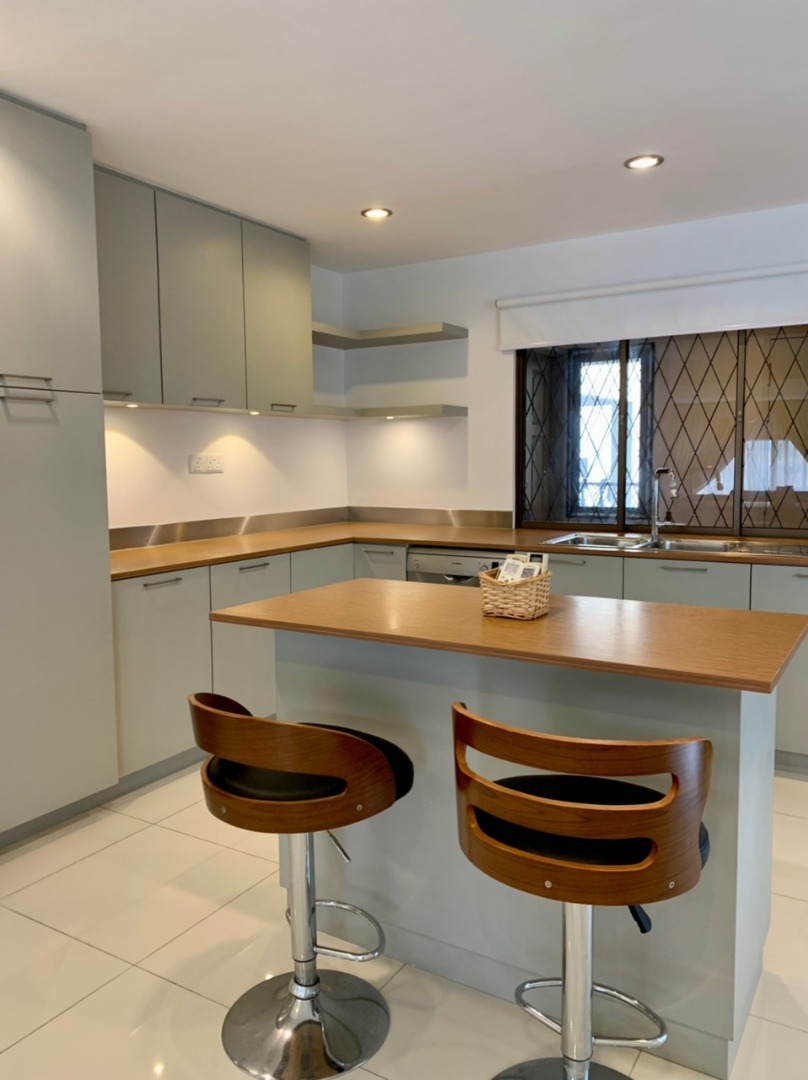 Merak Kayangan Court image