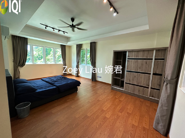 Kristal Condominium image