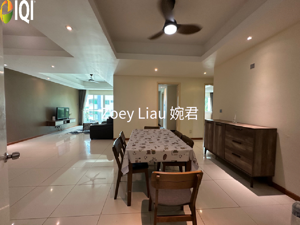 Kristal Condominium image