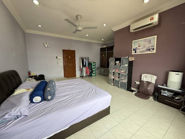 Jalan Tepi Sungai  image