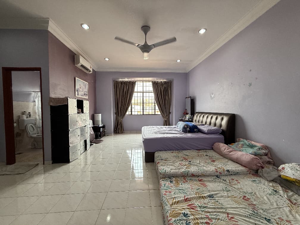 Jalan Tepi Sungai  image