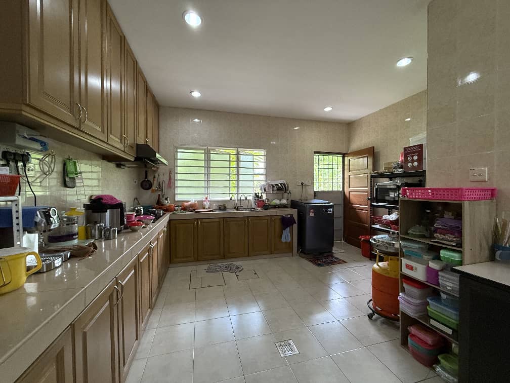 Jalan Tepi Sungai  image