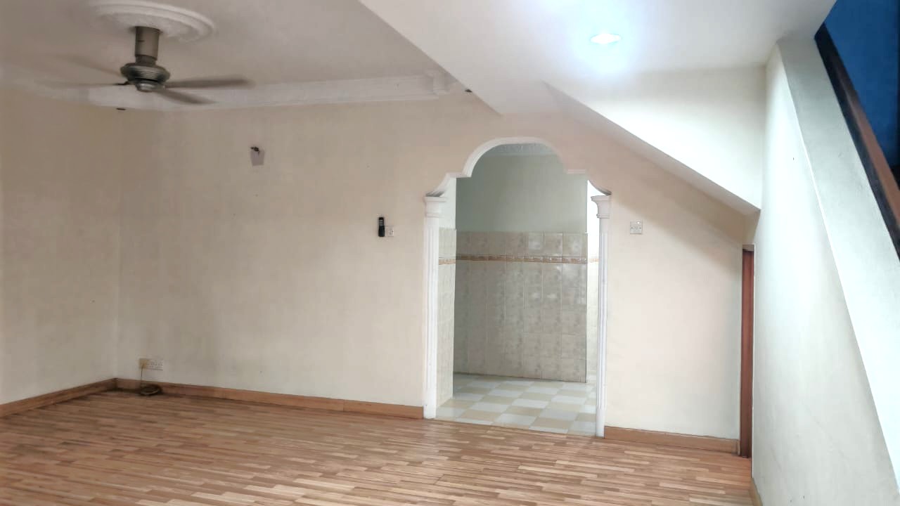 Taman Saujana Puchong image