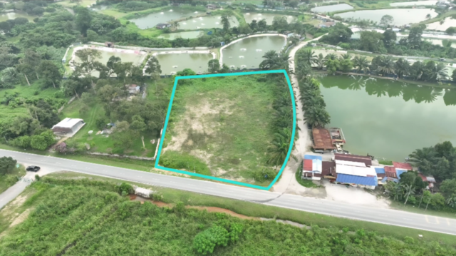 1.9-Acre Freehold Intermediate Industrial Land in Semenyih – RM50/sqft photo
