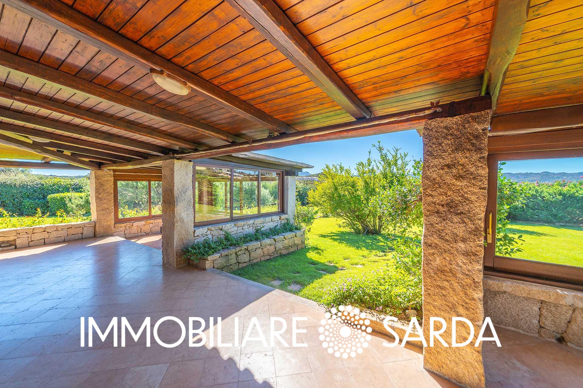 ARI-03-25 - Luxury Villa with Garden and Direct Sea Access - Baja Sardinia image