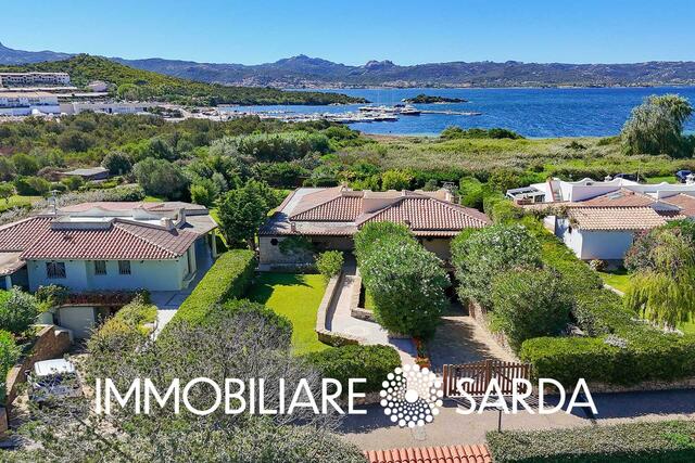 ARI-03-25 - Luxury Villa with Garden and Direct Sea Access - Baja Sardinia image
