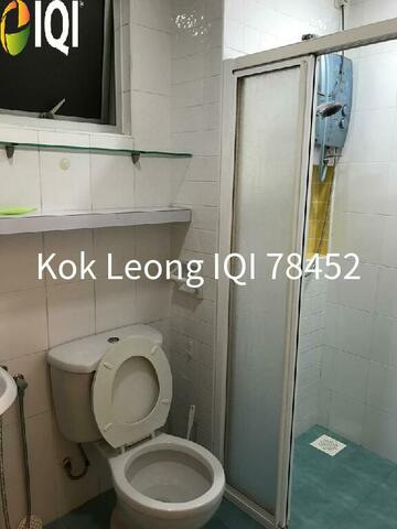 Metropolitan Square image