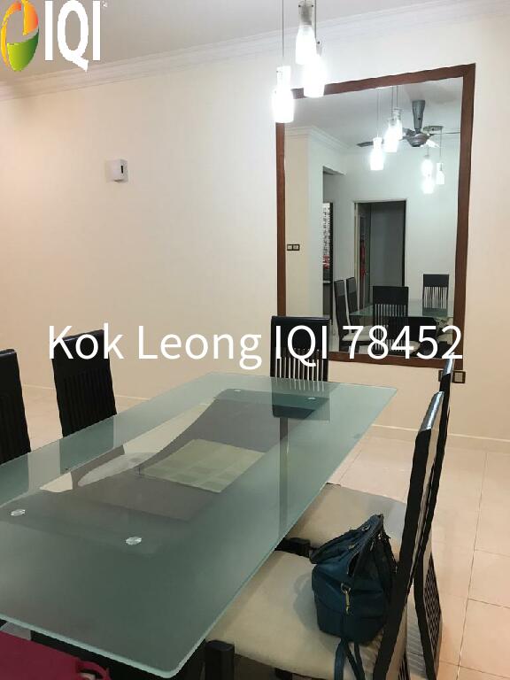 Metropolitan Square image