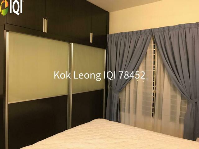 Metropolitan Square photo