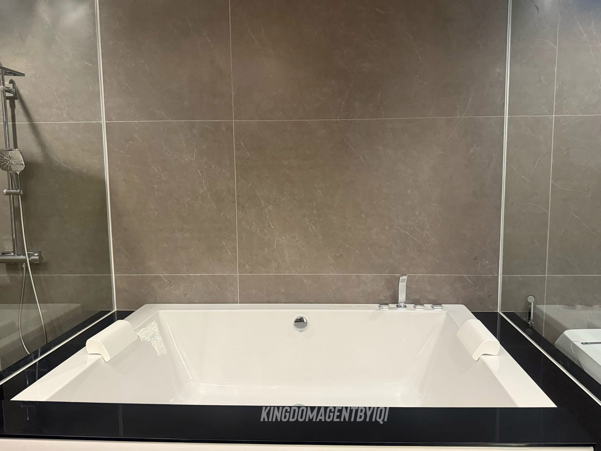 For Sale Grand Bangkok Boulevard Krungthep Kreetha. image