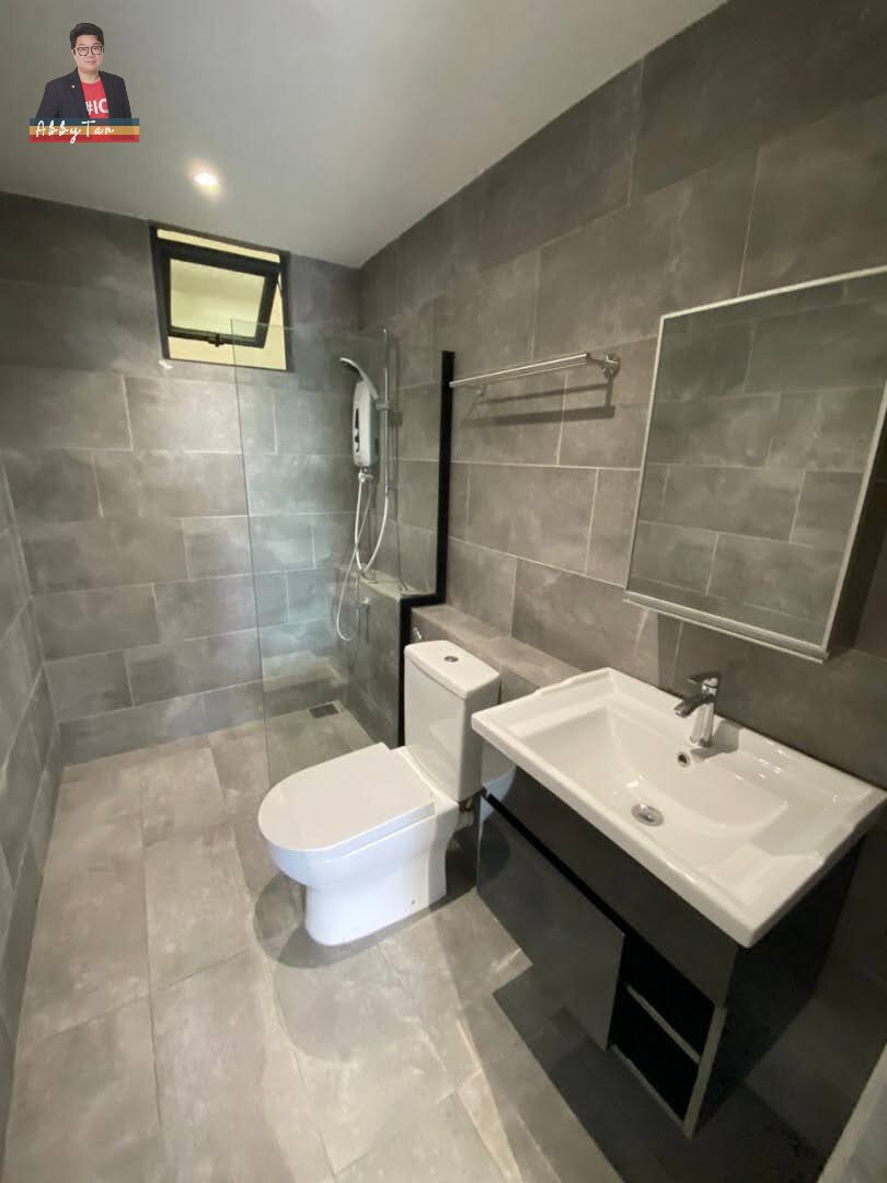 Maya Likas | Tower A | Top Floor | Furnished image