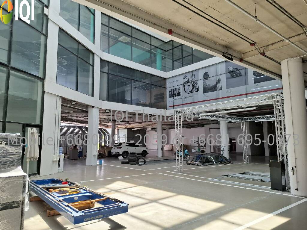 Car and Motorcycle Show room  image