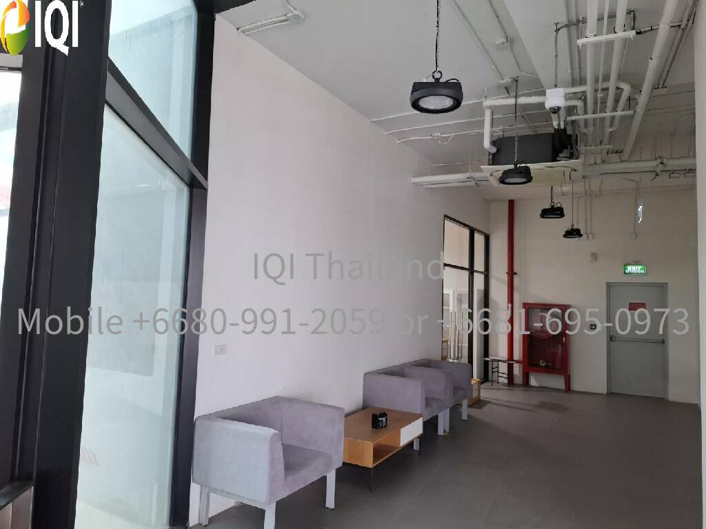 Car and Motorcycle Show room  image