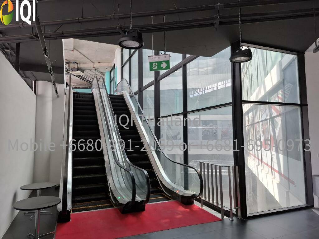 Car and Motorcycle Show room  image