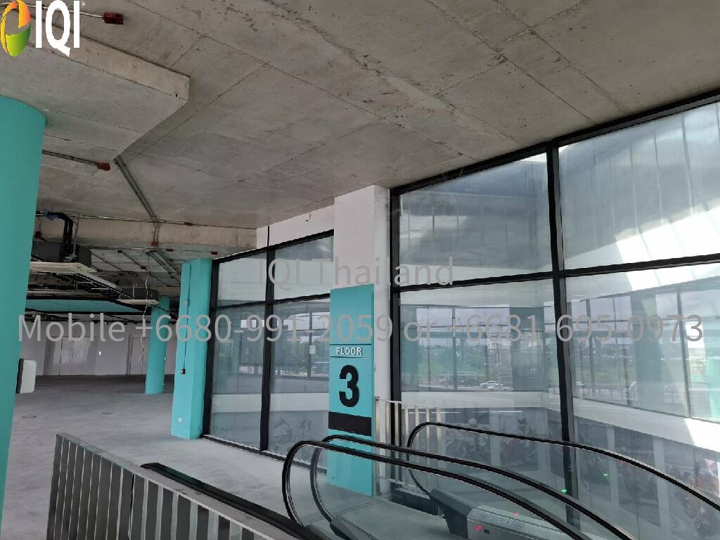 Car and Motorcycle Show room  image