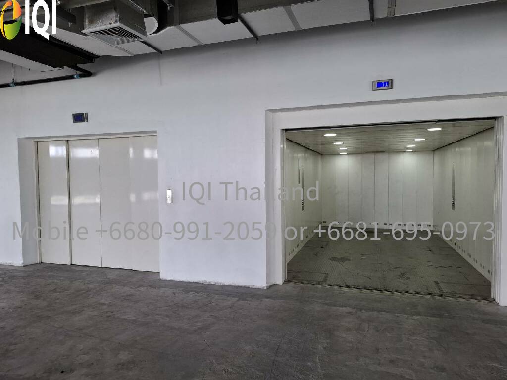 Car and Motorcycle Show room  image