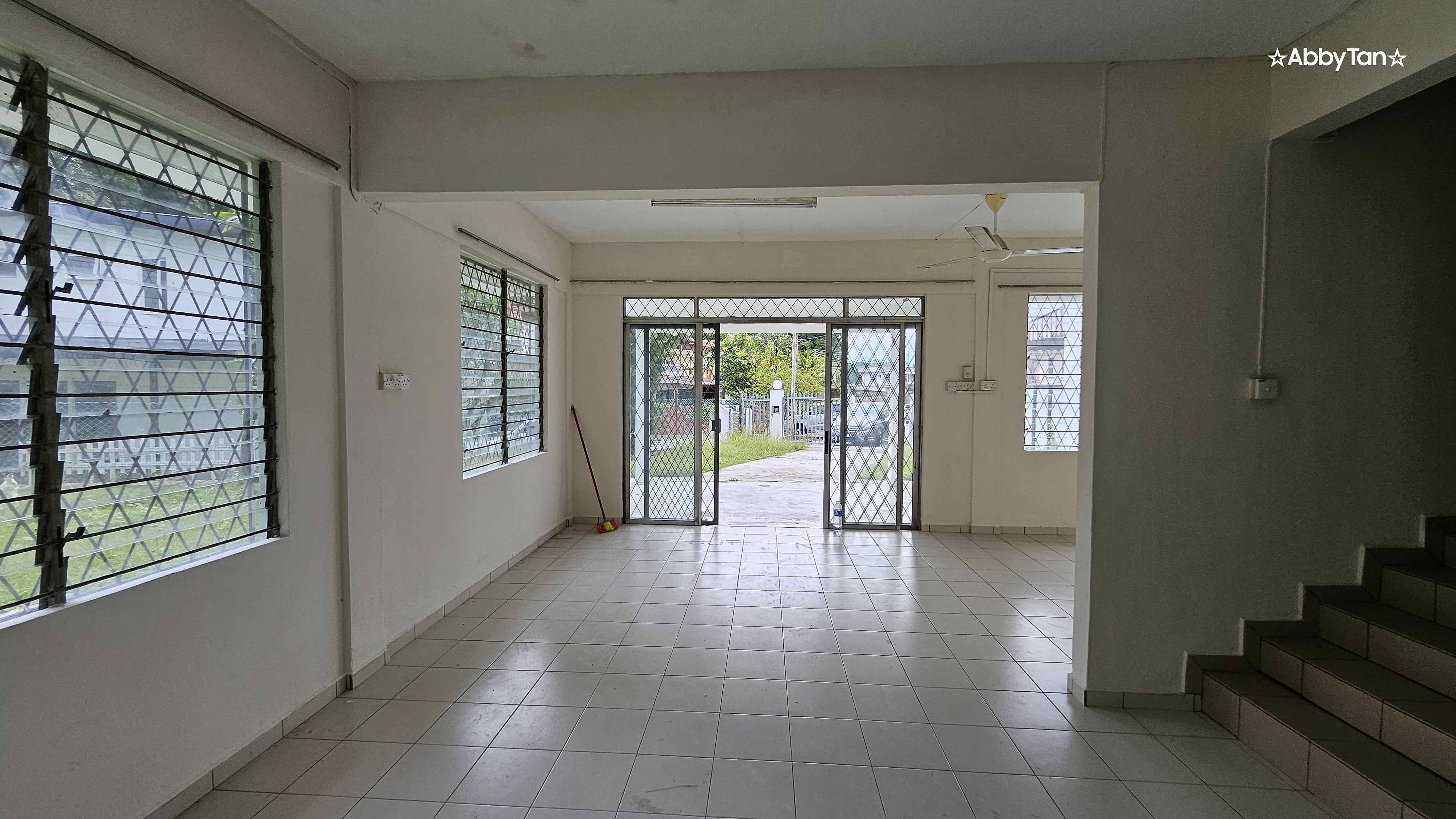 Taman Orkid | Semi-D | Old House | Big Land | KK High School image