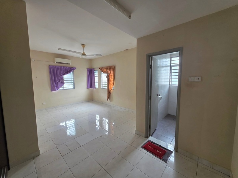 Taman Tasik Semenyih (Lake Residence)