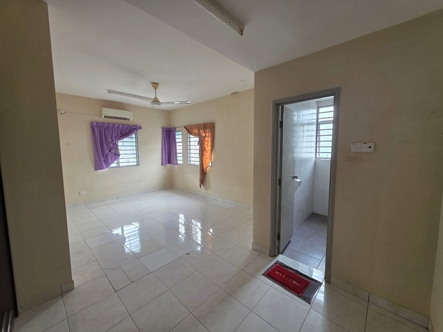 Taman Tasik Semenyih (Lake Residence) image