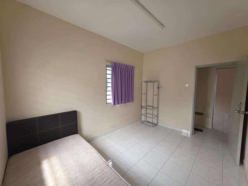 Taman Tasik Semenyih (Lake Residence)