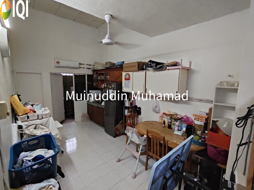 Taman Jelawat Teluk Intan image