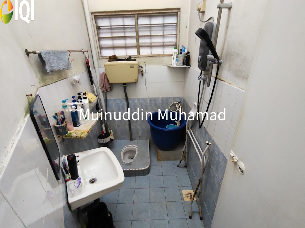 Taman Jelawat Teluk Intan image