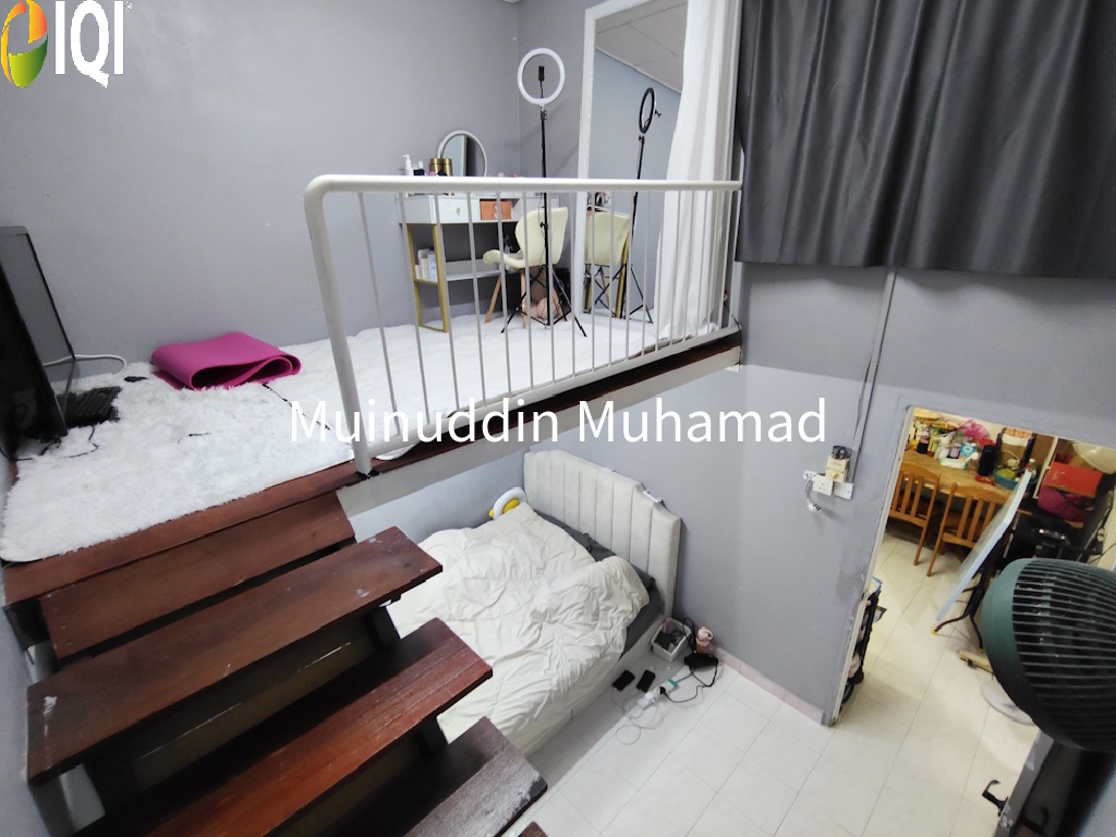 Taman Jelawat Teluk Intan image