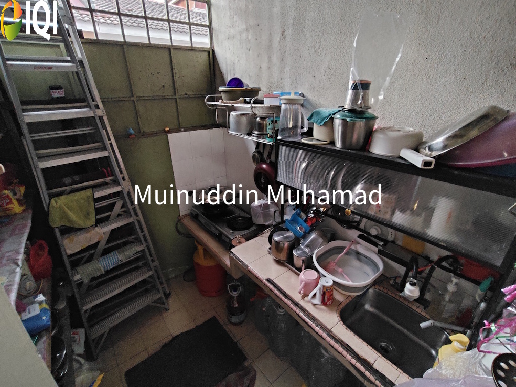 Taman Jelawat Teluk Intan image