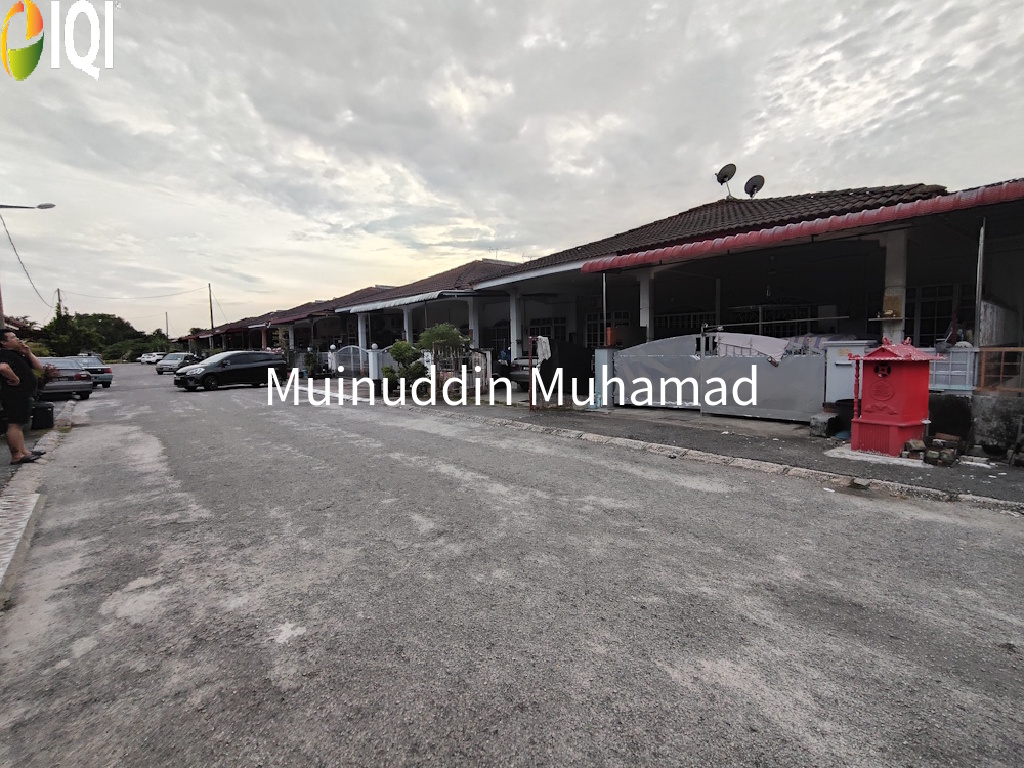 Taman Jelawat Teluk Intan image