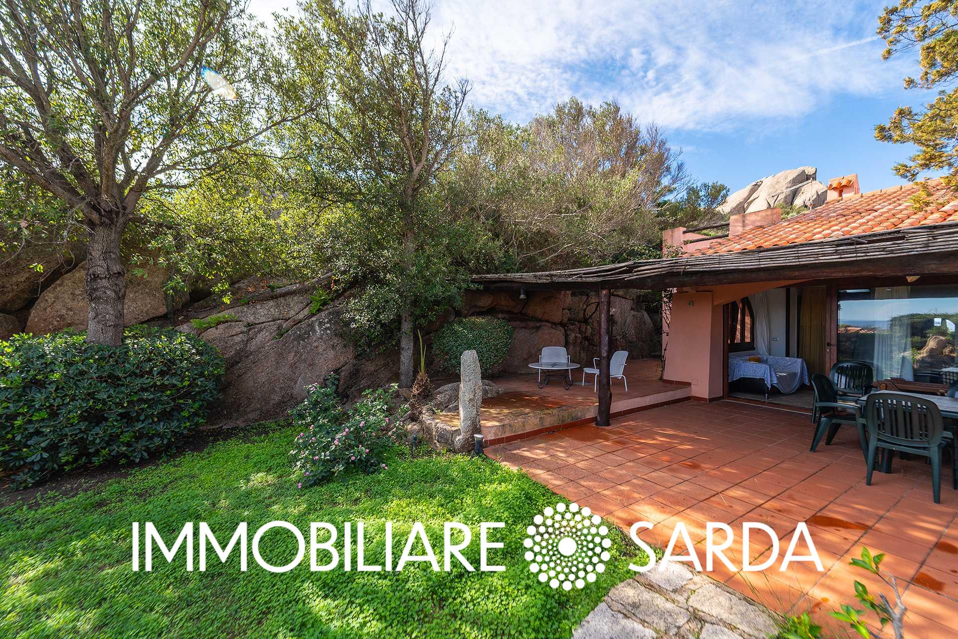 PRI-03-25 | Semi-detached Villa with Garden in a Residence with Pool – Porto Rafael, Palau image