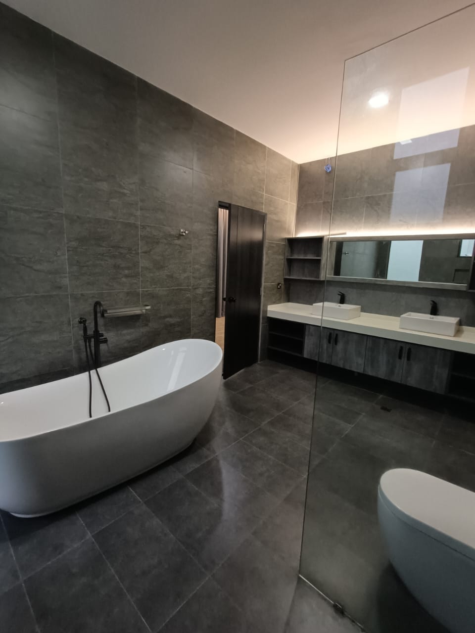 Likas Lorong Tenejal image