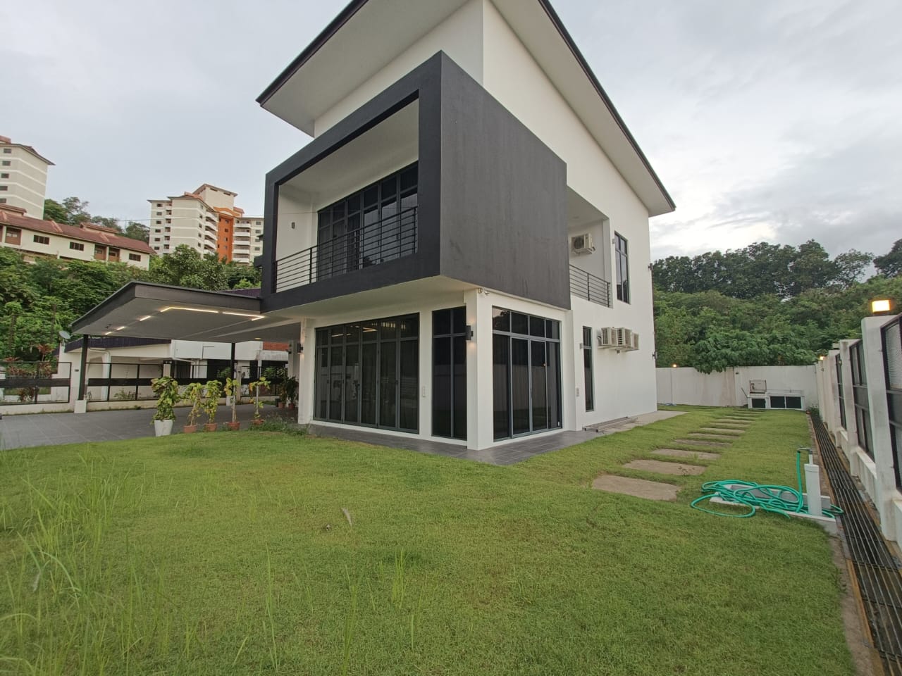 Likas Lorong Tenejal image