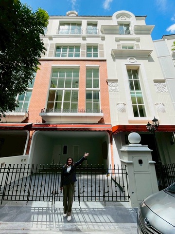 House for sale in the heart of Thonglor, decorated in a Japanese style. Bann Klang Krung Thonglor  image