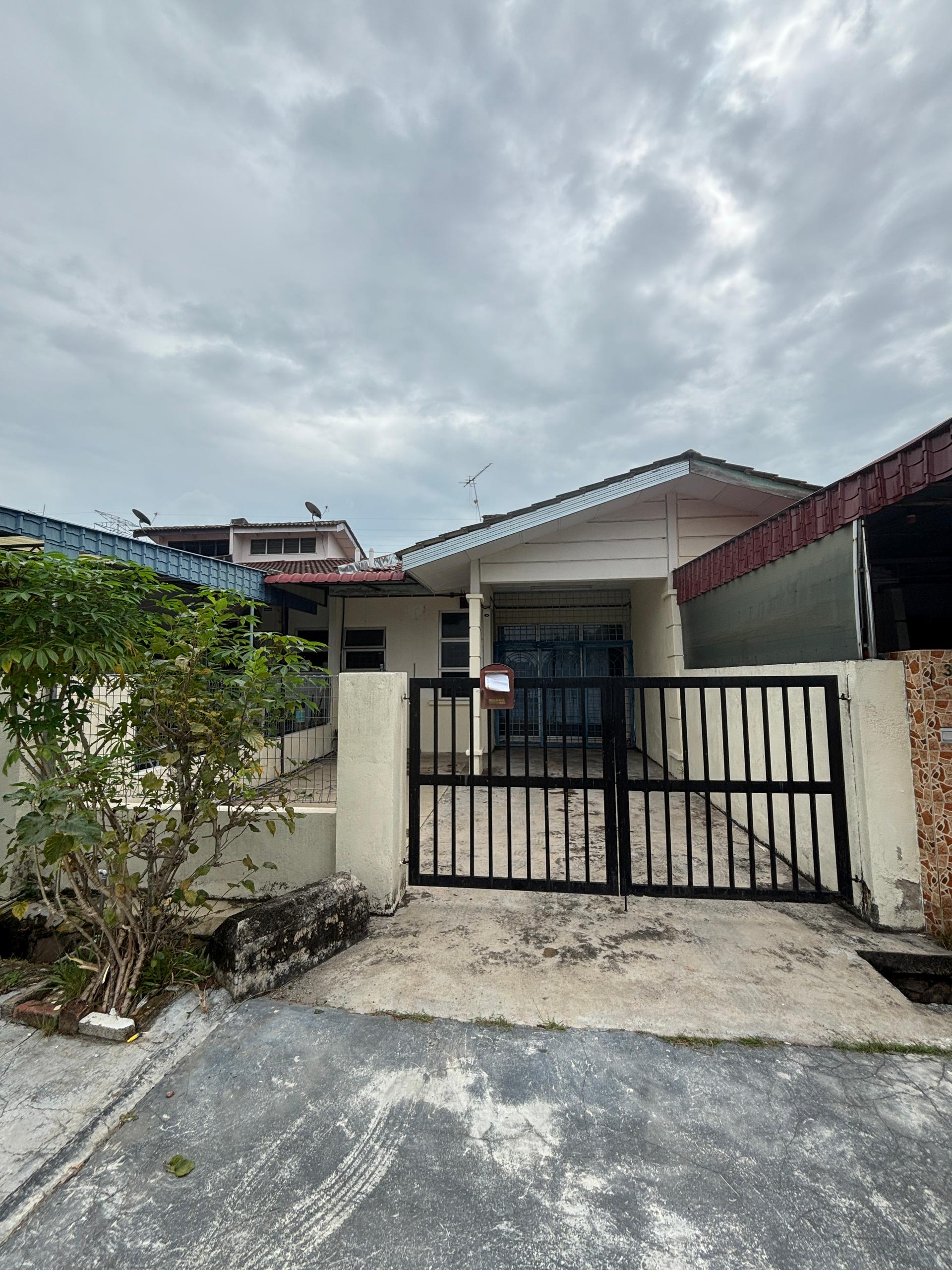 Taman alai Perdana for sale melaka  image