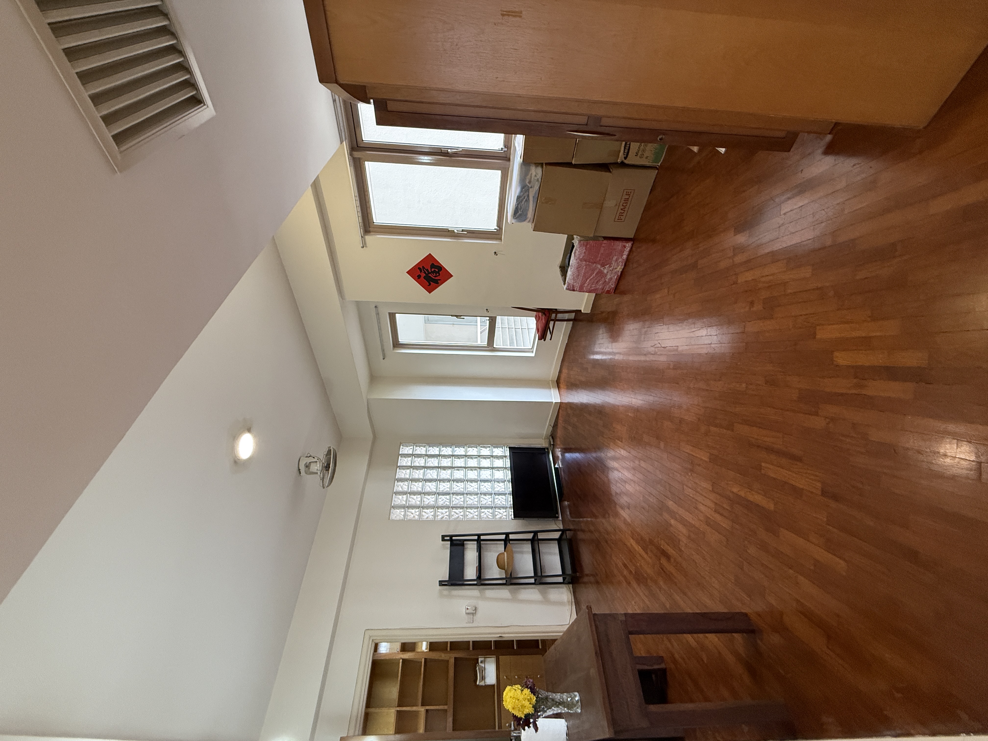 Hampshire Park Condominium image