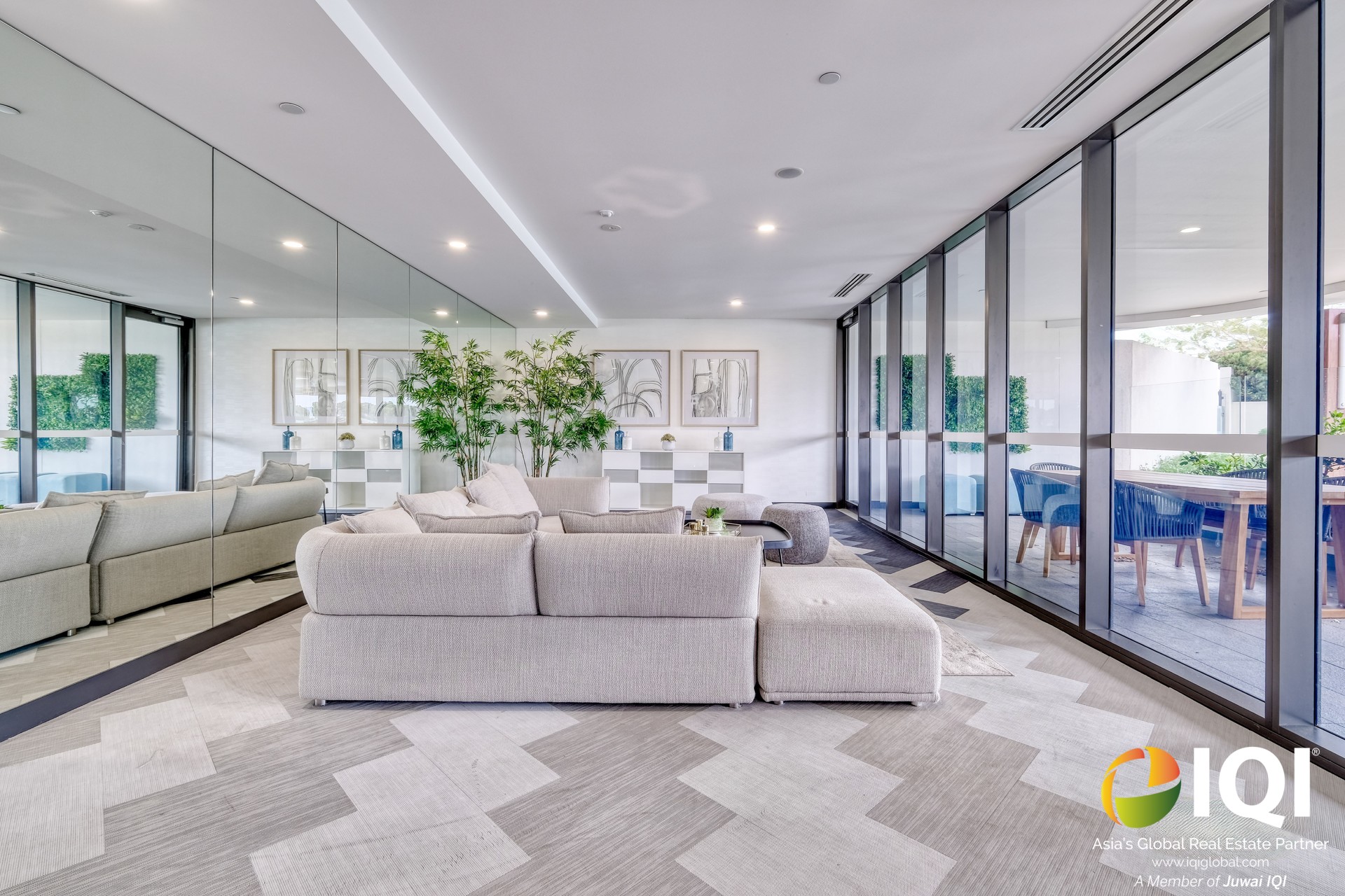 Live In The Beautiful Burswood Suburb Today! image