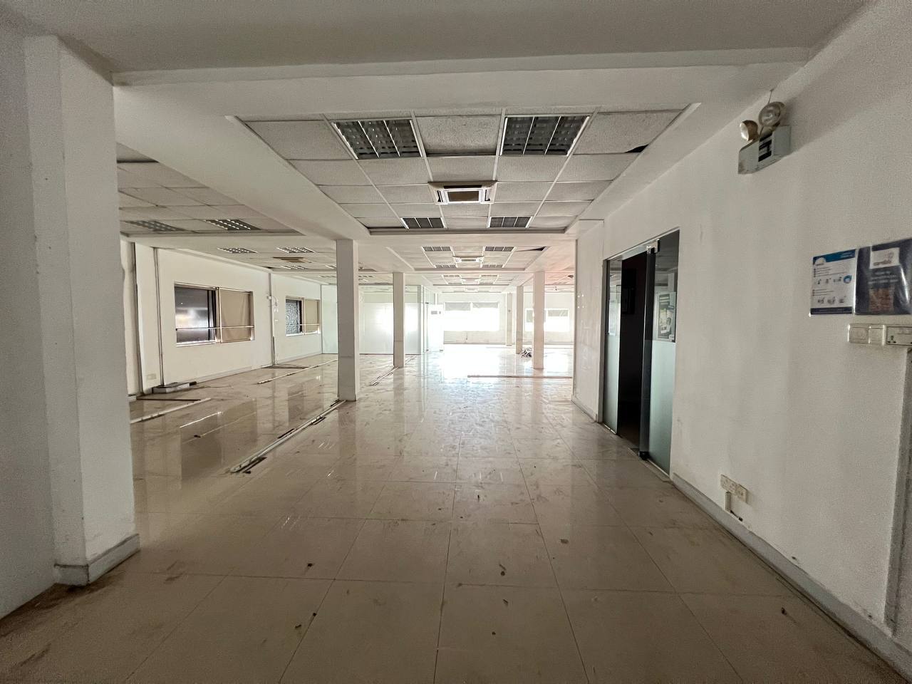 office building  image