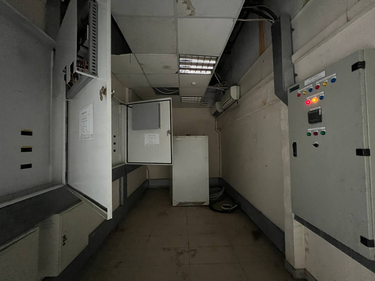 office building  image