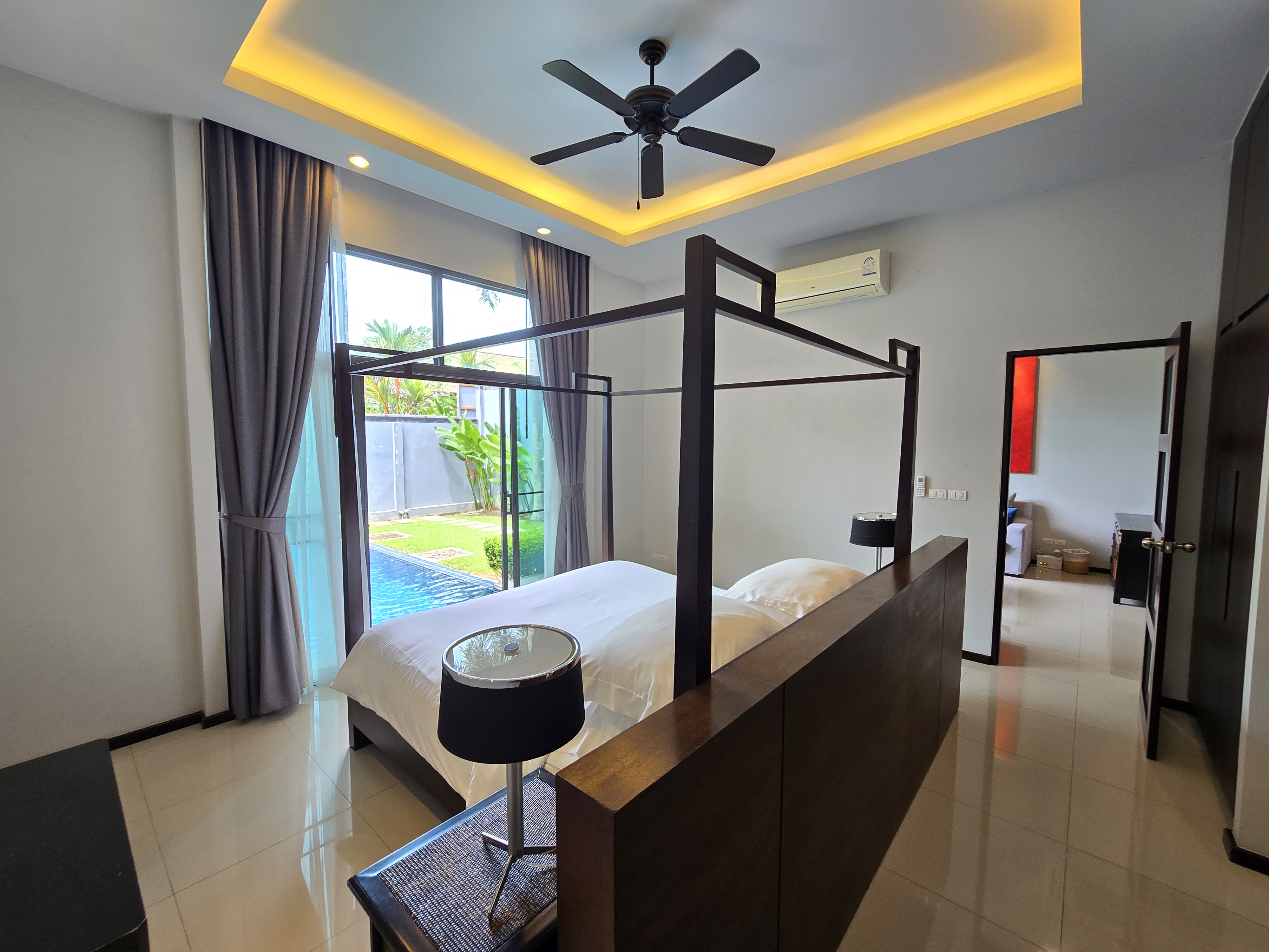 Modern Pool Villa near Nai Harn & Rawai image