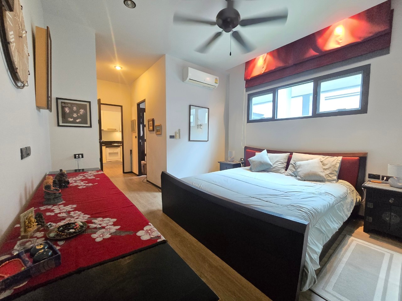 Modern 2-Bedroom Pool Villa near Nai Harn & Rawai image