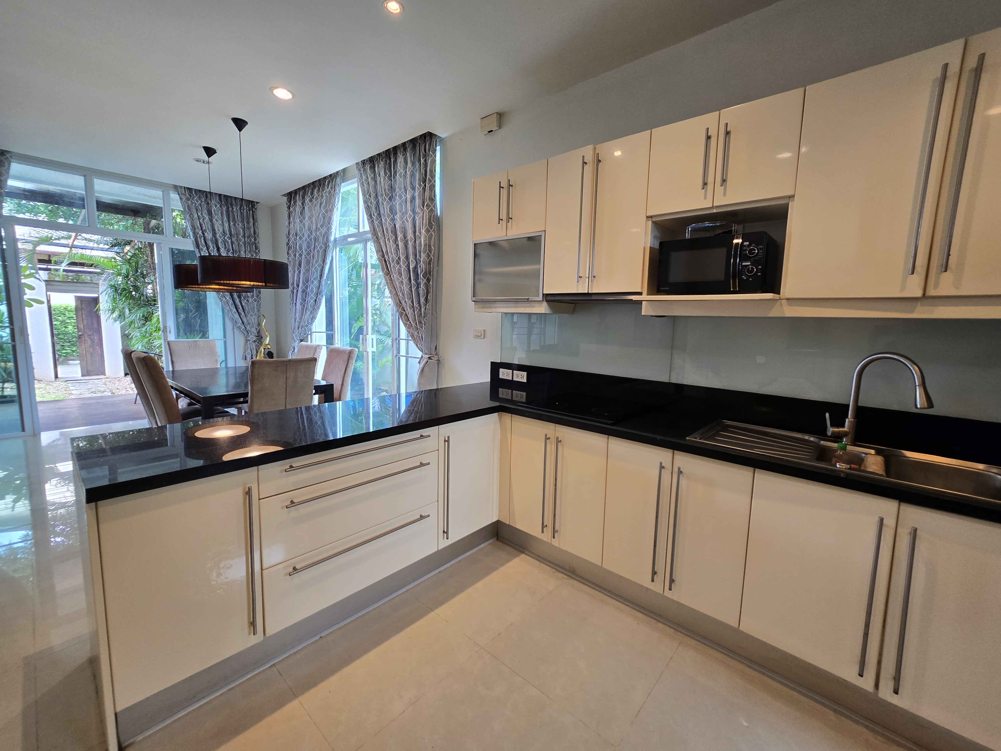 Modern Duplex Pool Condominium in Nai Harn – Corner Unit image