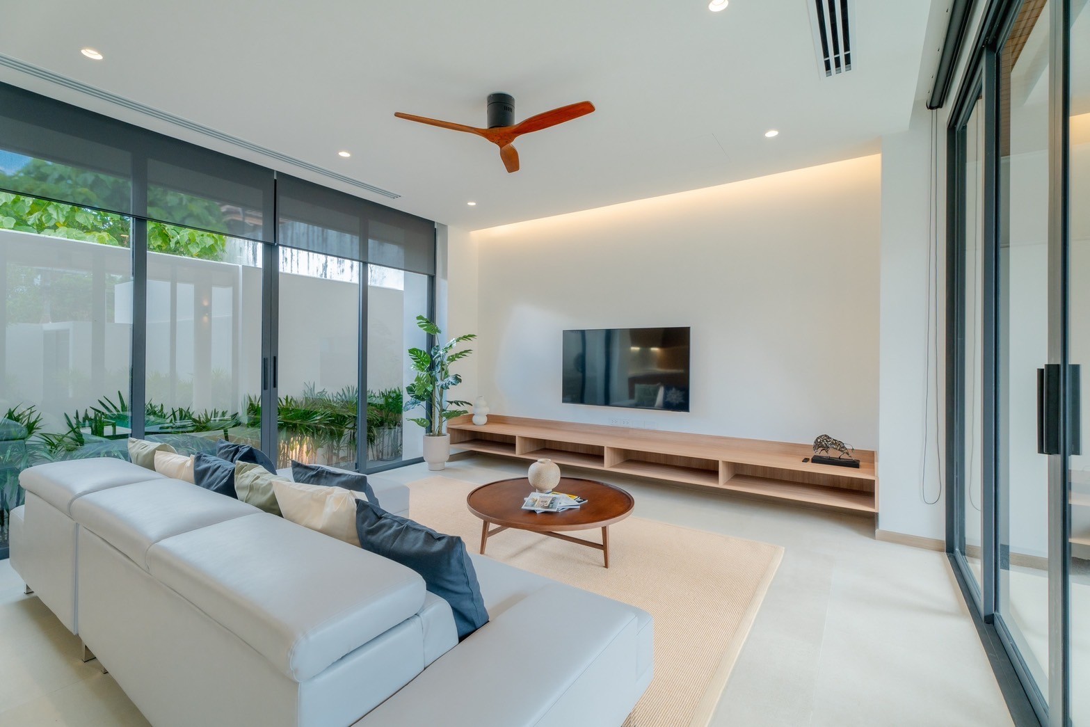 Asian Fusion Elegance – Newly Built 3-Bedroom Pool Villa in Saiyuan, South Phuket image