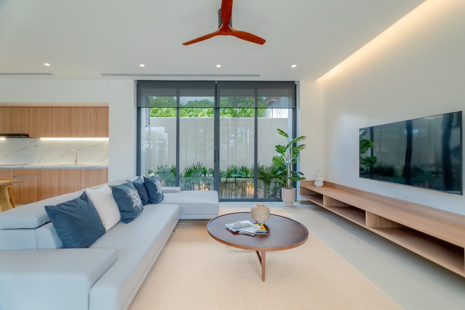 Asian Fusion Elegance – Newly Built 3-Bedroom Pool Villa in Saiyuan, South Phuket image