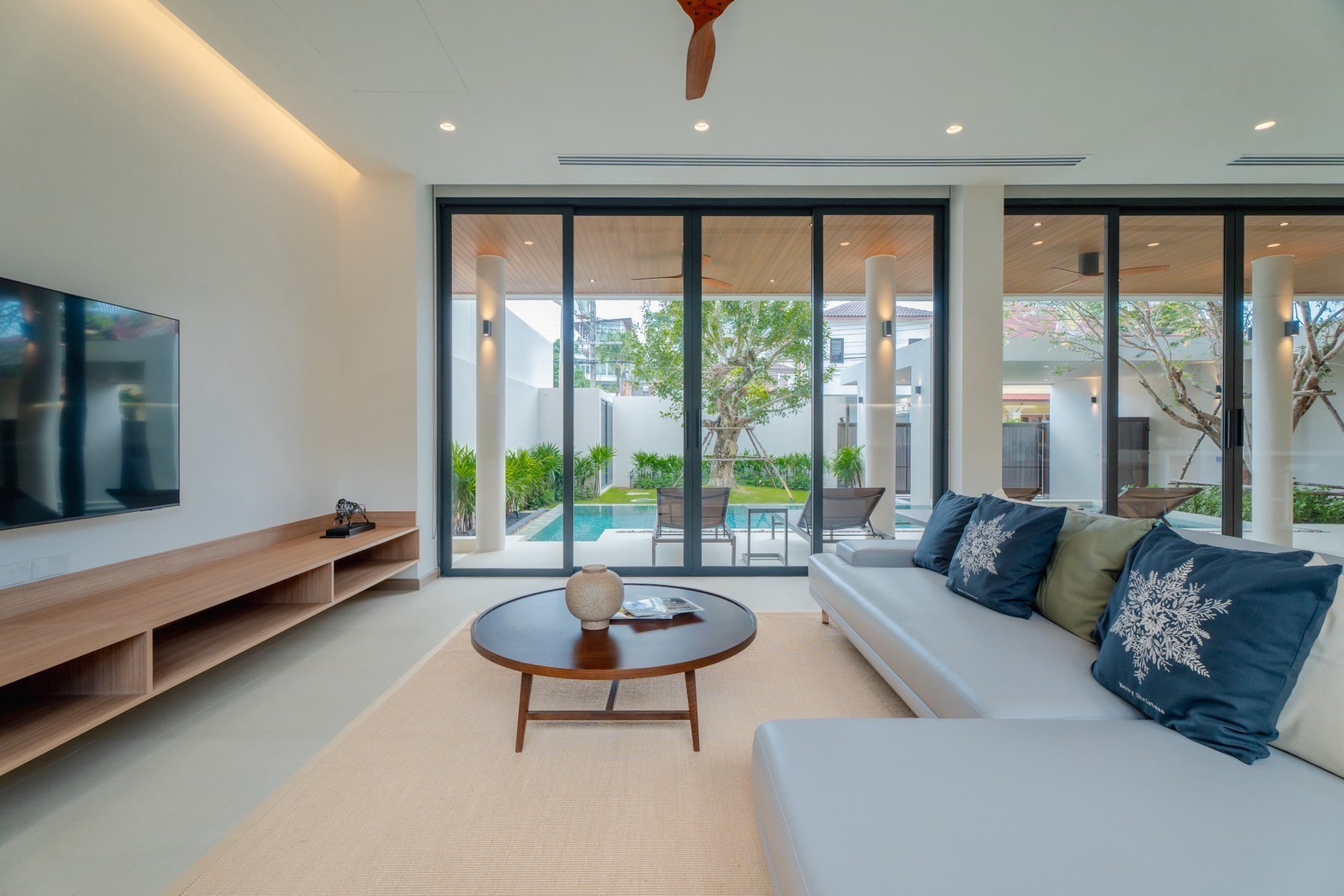 Asian Fusion Elegance – Newly Built 3-Bedroom Pool Villa in Saiyuan, South Phuket image