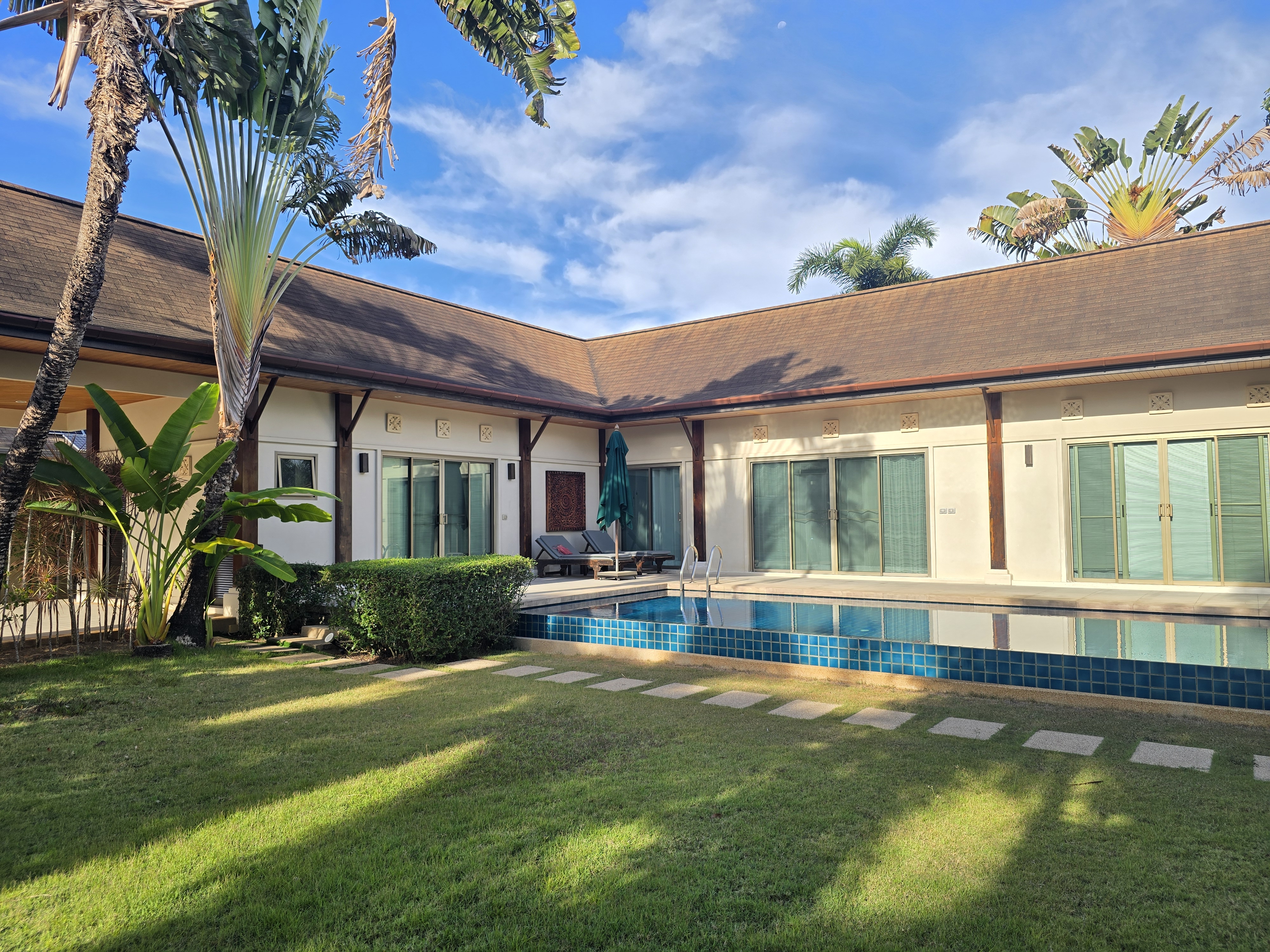 Elegant Oriental-Style 3-Bedroom Pool Villa – Nai Harn, South Phuket image
