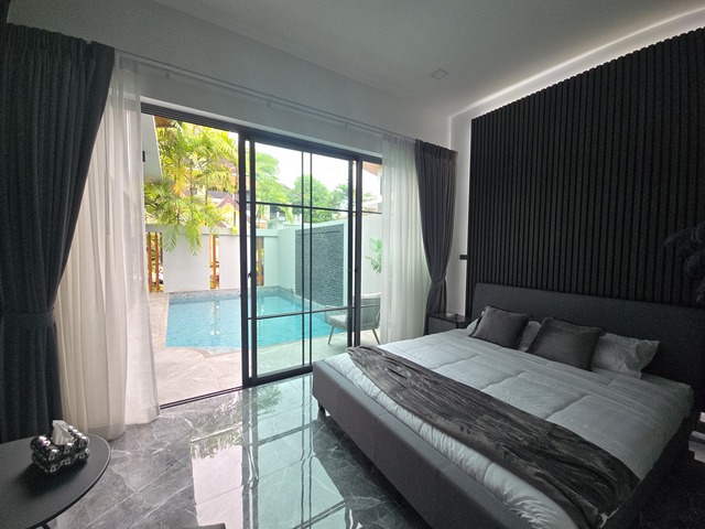 Modern 2-Bedroom Pool Villa – Nai Harn, South Phuket image