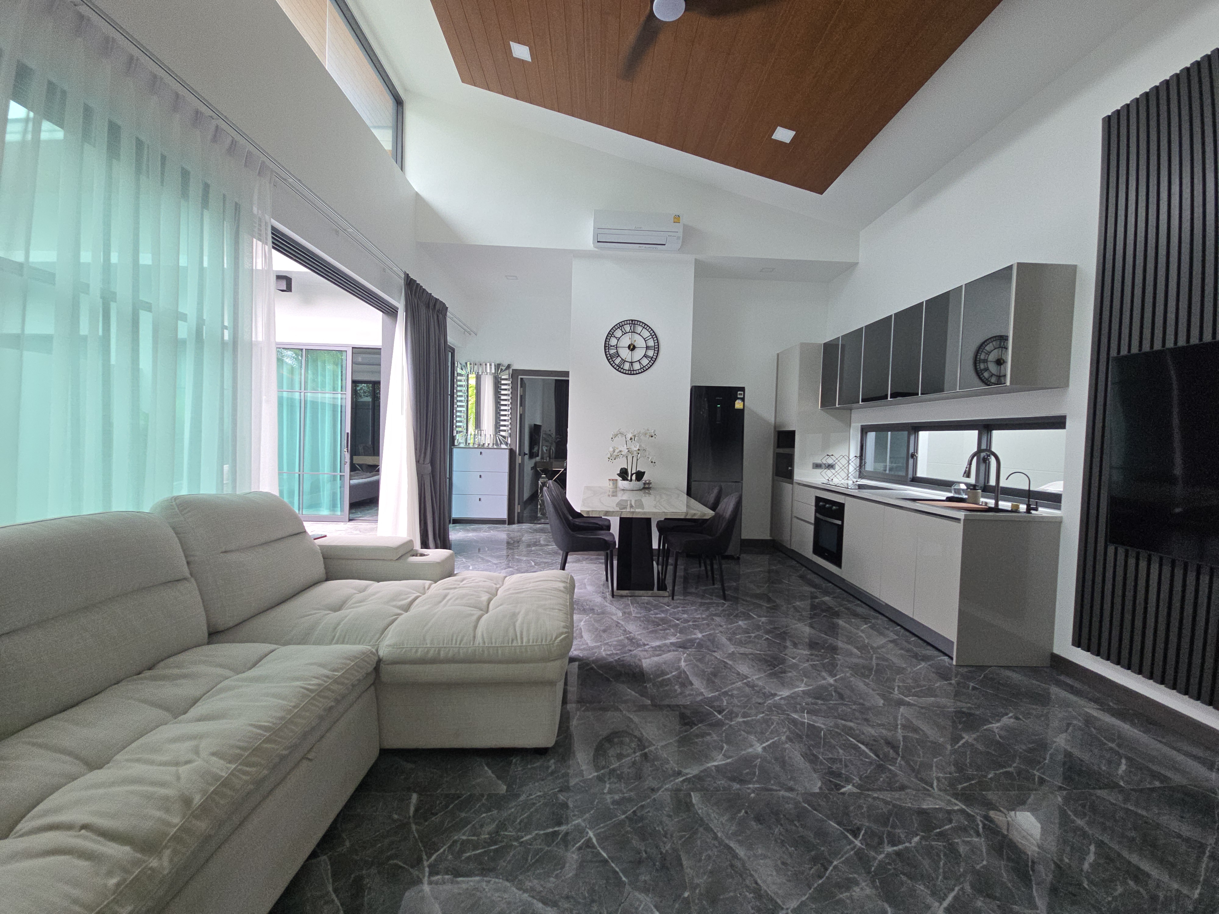 Modern 2-Bedroom Pool Villa – Nai Harn, South Phuket image