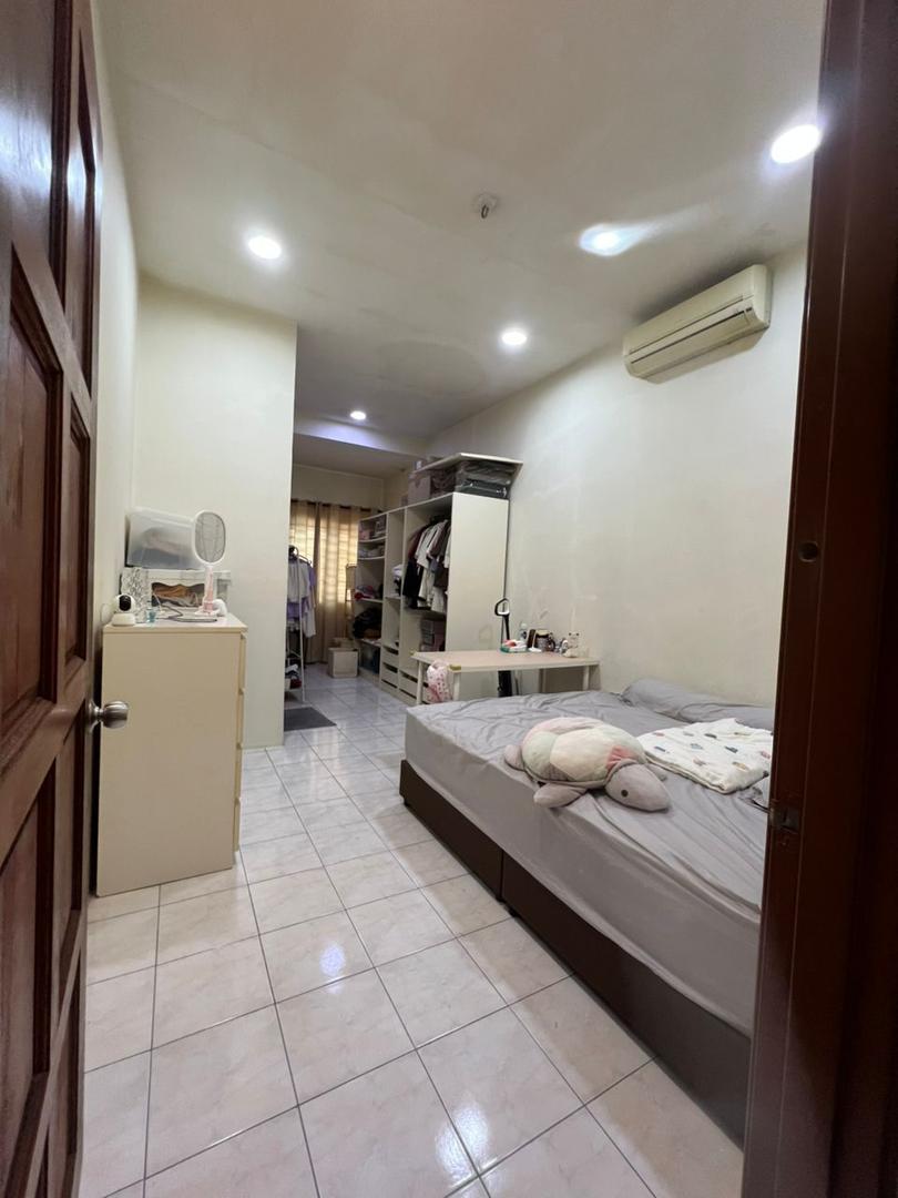 Taman Jaya Utama image