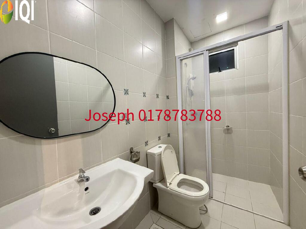 Meridin Bayvue Apartment image