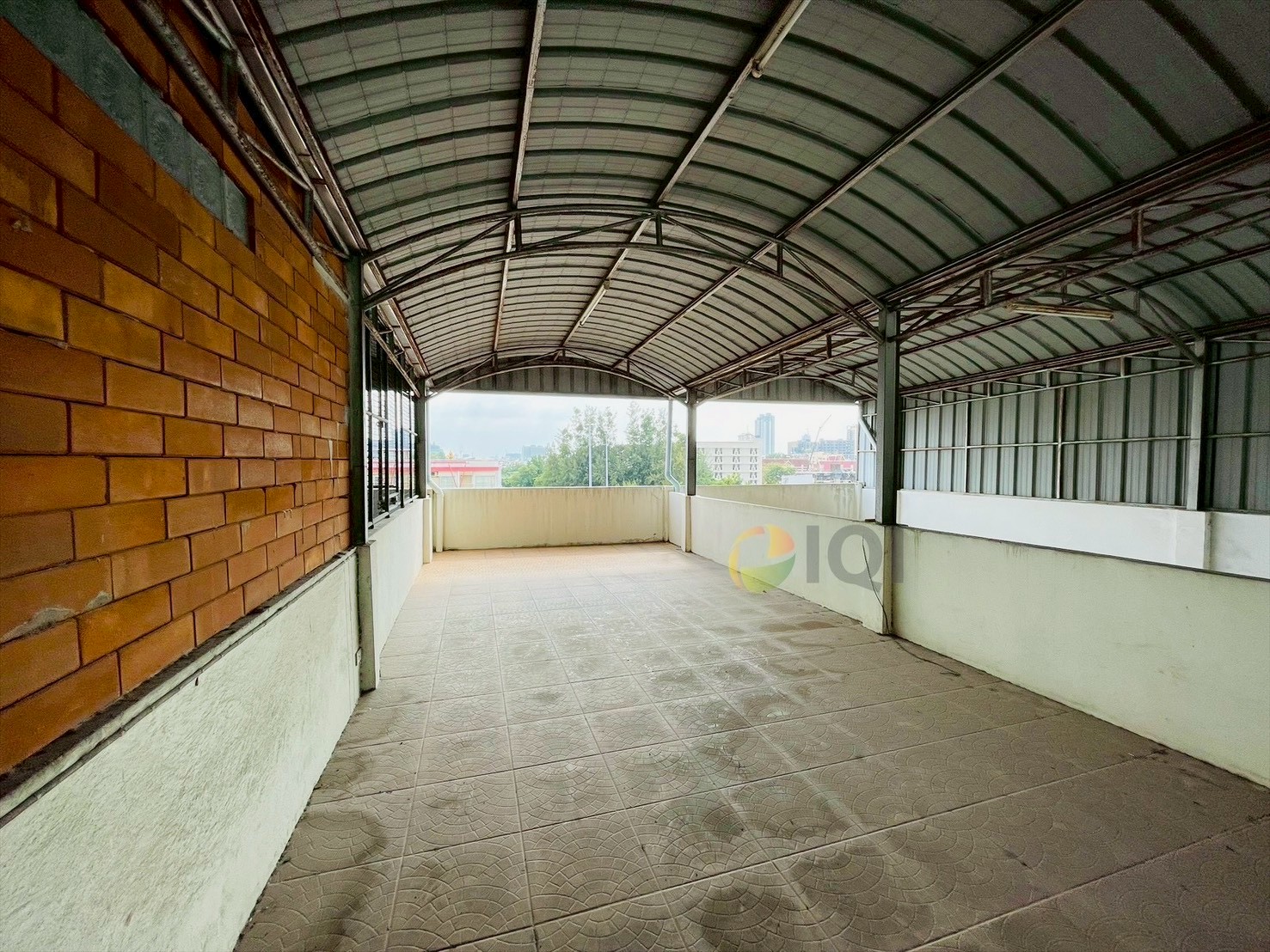 Commercial building for sale, 5 and a half storey, on Arun Amarin Road, good location, can do many kinds of business. image